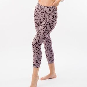 ZYIA Lilac Jaguar Fit n Free Hi-Rise 7/8 Leggings size 6 / 8